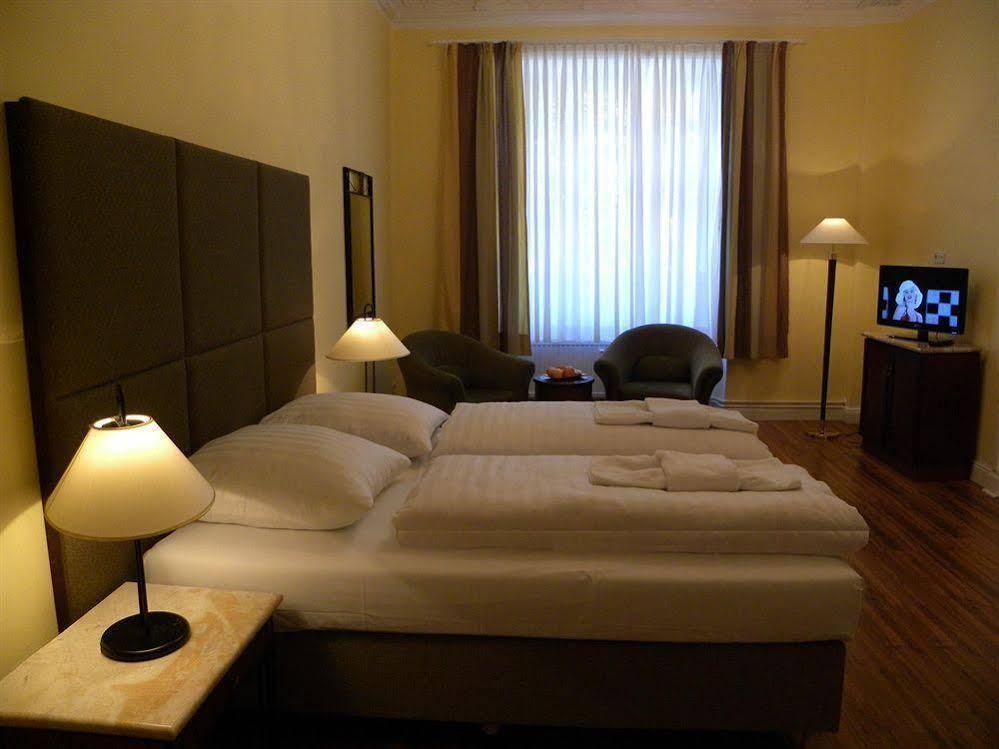 Hotel-Pension Michele Βερολίνο Εξωτερικό φωτογραφία