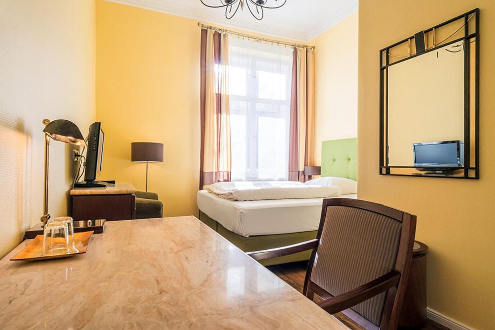 Hotel-Pension Michele Βερολίνο Εξωτερικό φωτογραφία