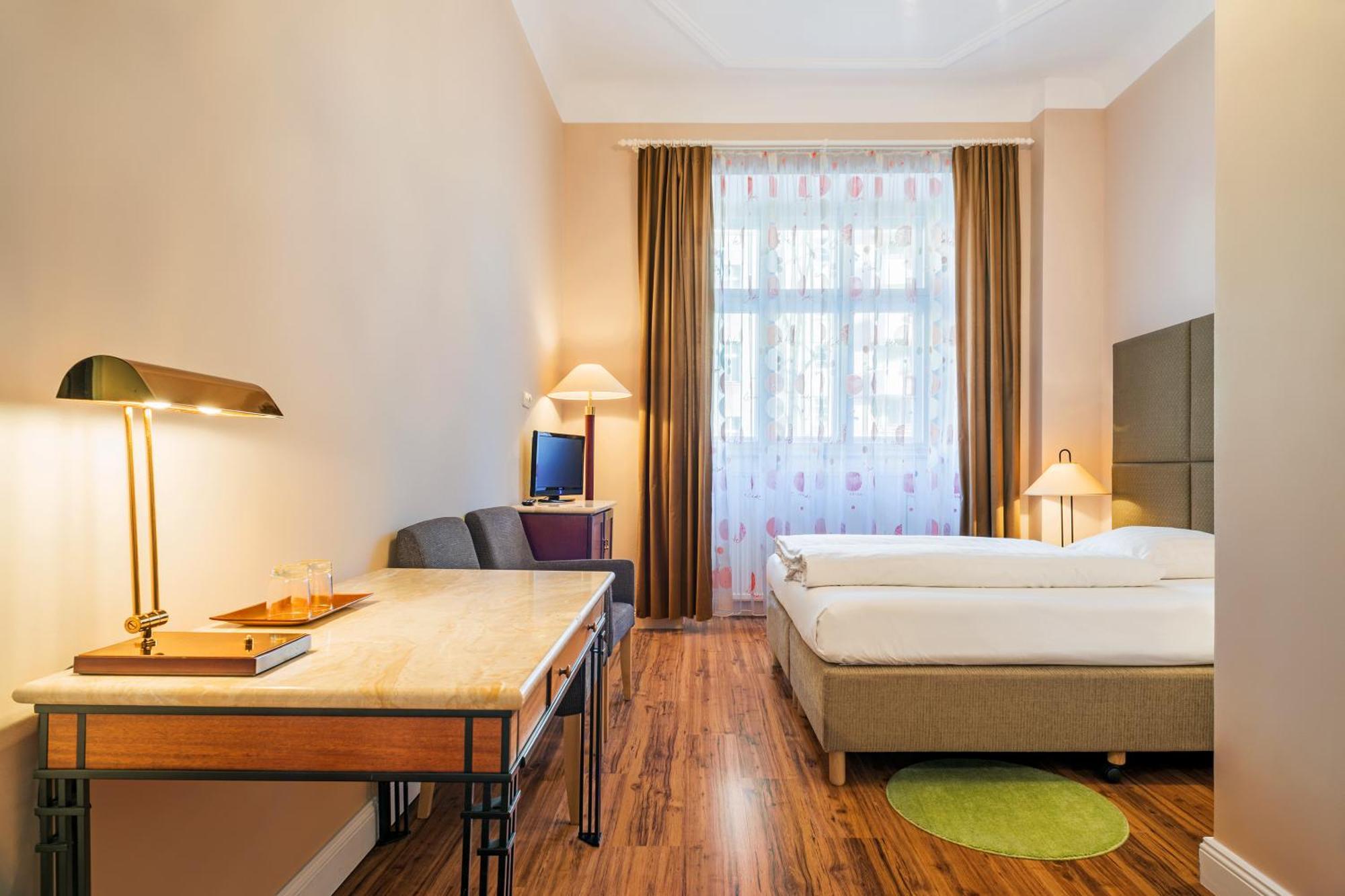 Hotel-Pension Michele Βερολίνο Εξωτερικό φωτογραφία