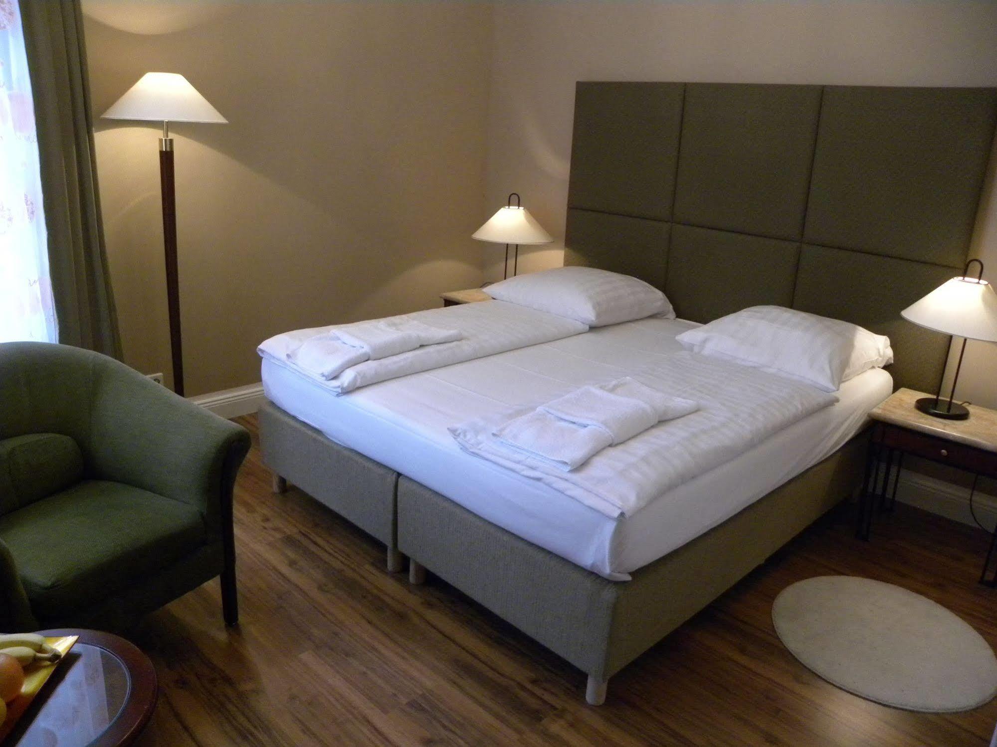 Hotel-Pension Michele Βερολίνο Εξωτερικό φωτογραφία